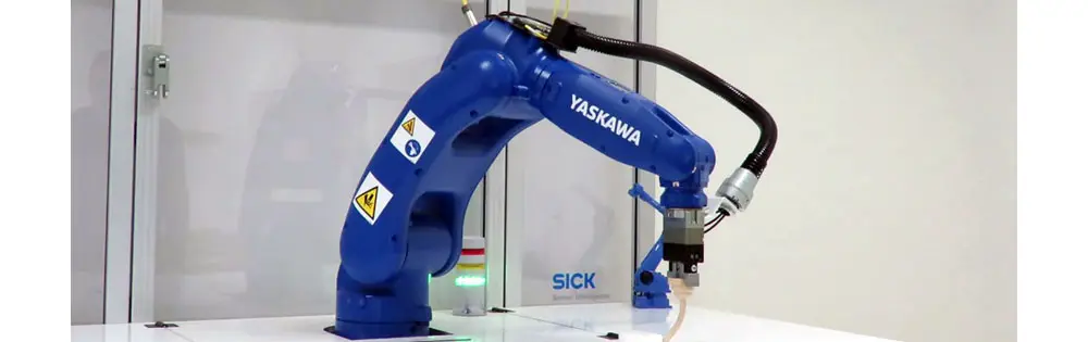 Учебный робот YASKAWA