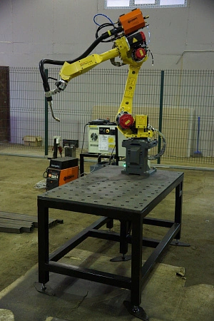 Сборочно-сварочный стол для робота
