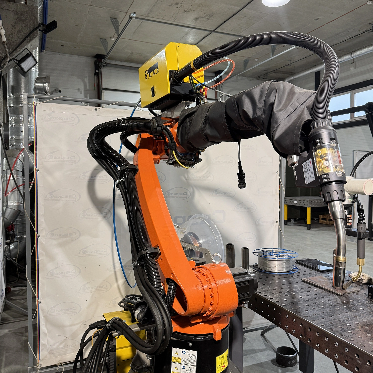 Промышленный робот: KUKA KR6 R1840‑2