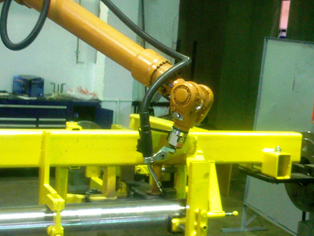 Робот KR 16 L6-2 с увеличенным радиусом работы