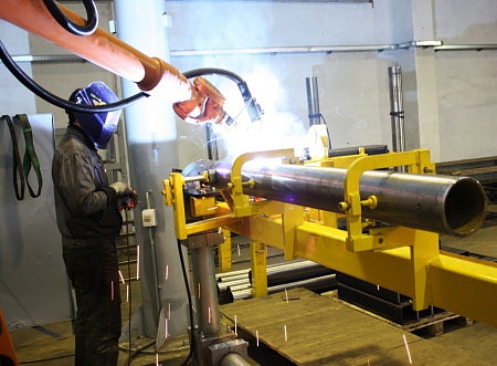 Робот KR 16 L6-2 с увеличенным радиусом работы